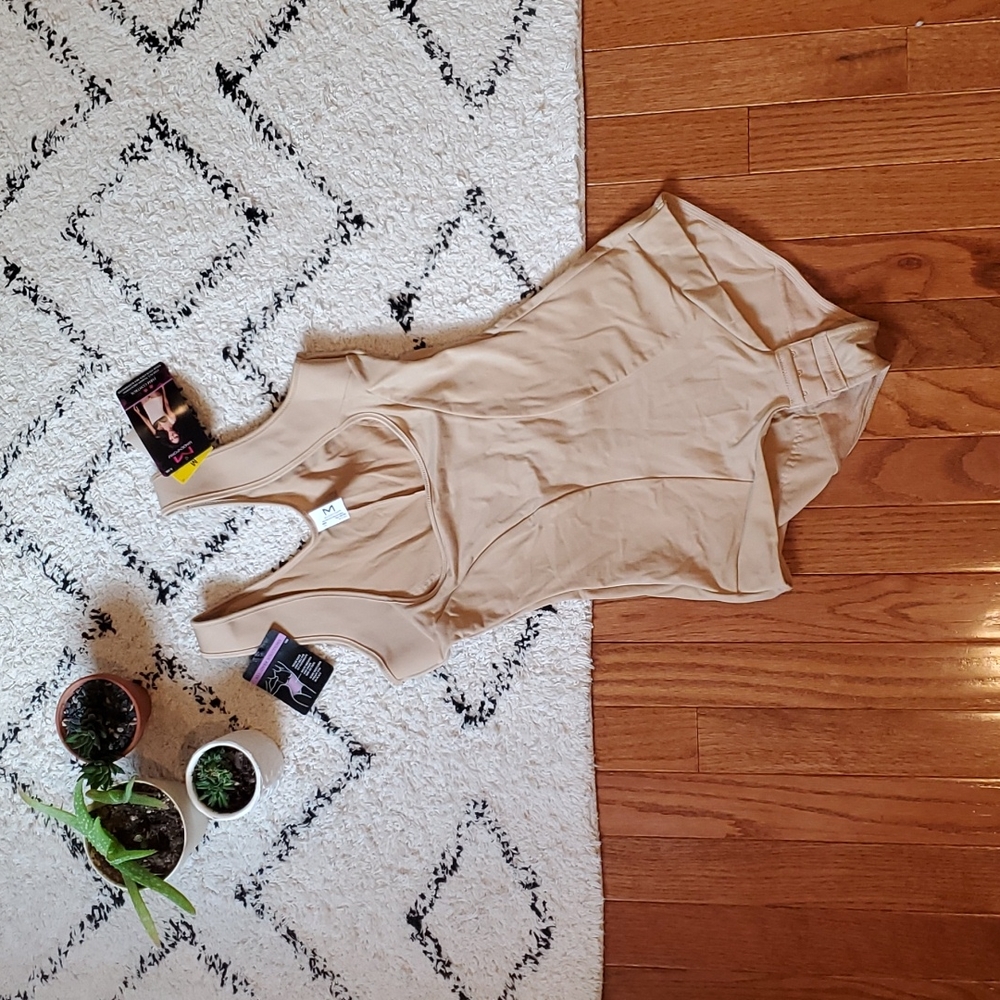 MOVING! Maidenform Bodybriefer